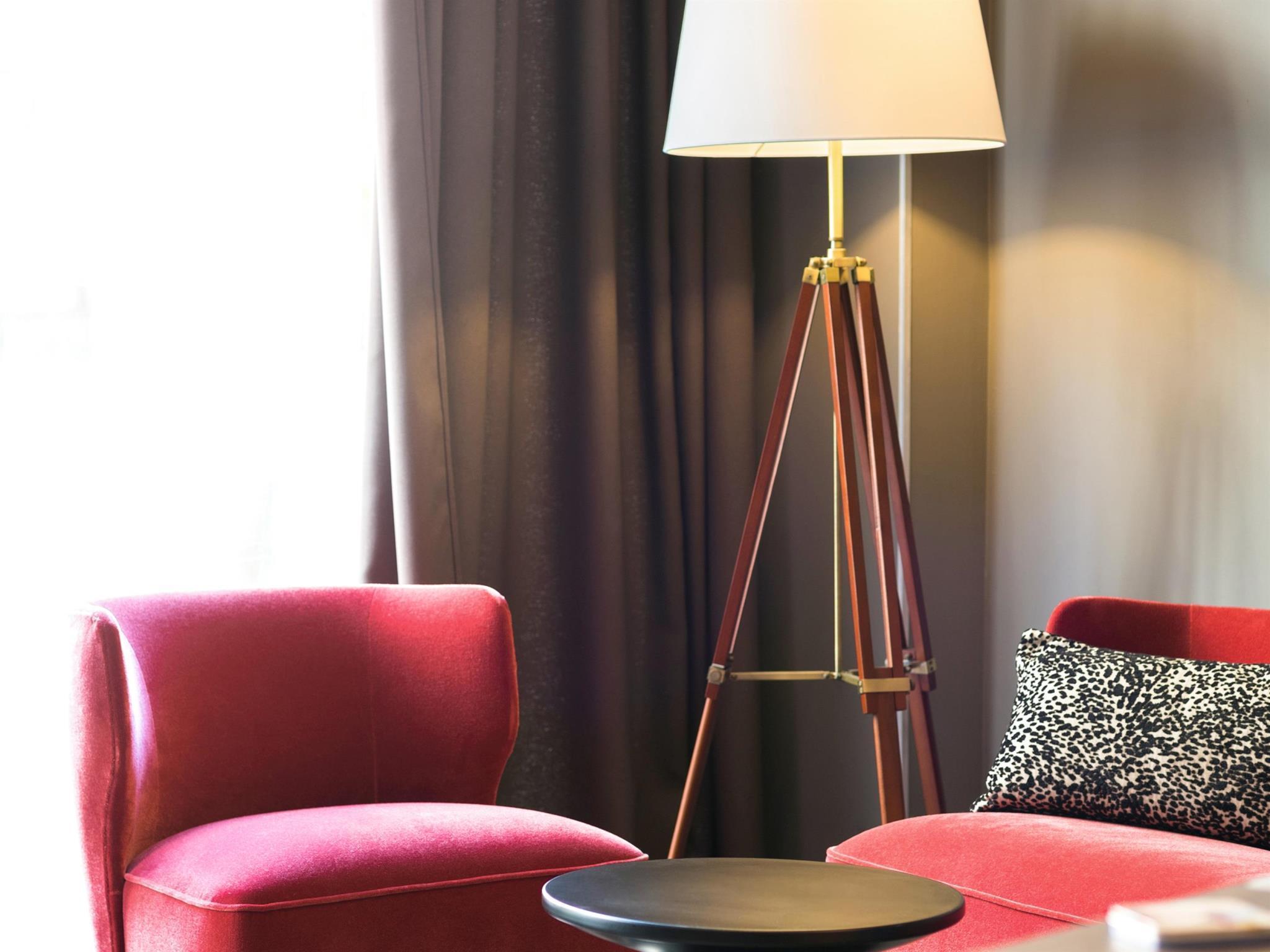 Ibis Styles Nantes Centre Place Graslin Экстерьер фото