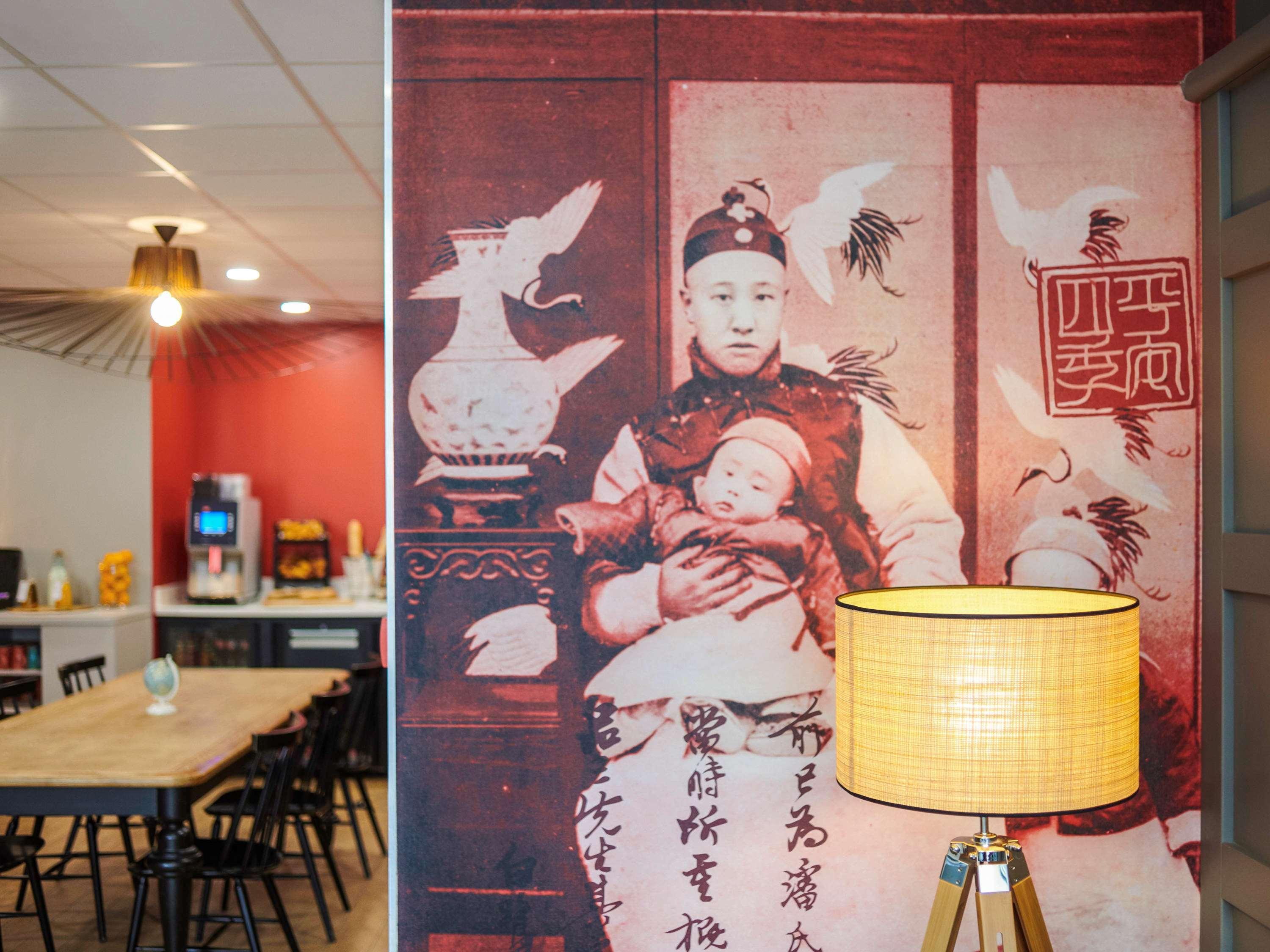 Ibis Styles Nantes Centre Place Graslin Экстерьер фото